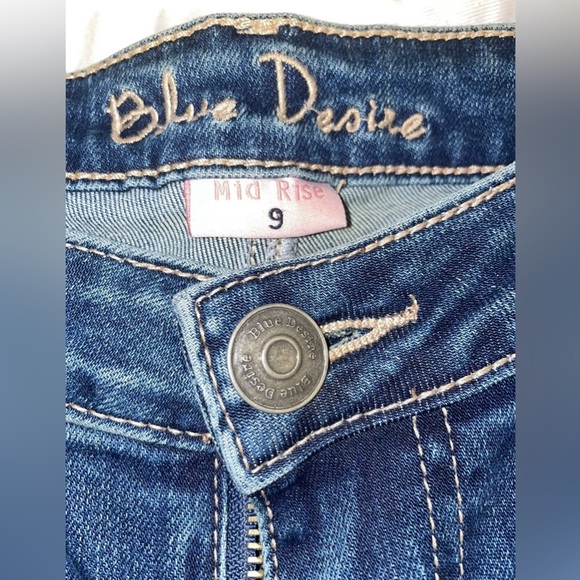 Blue Desire Women’s Blue with wine velvet side trim Skinny Jeans/ JR Size 9 - Picture 3 of 4